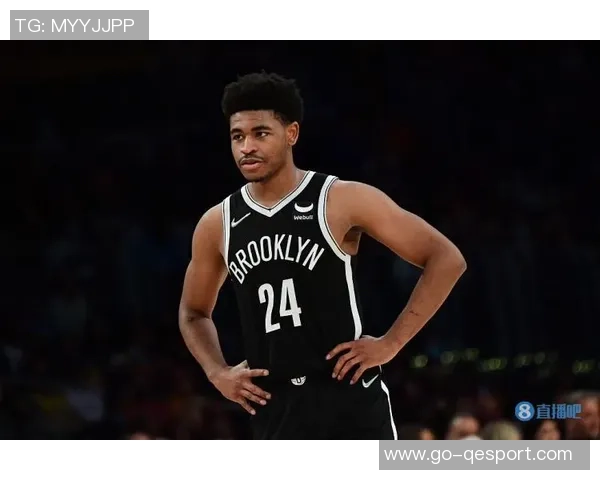 卡梅隆托马斯在进攻中偏爱持球突破而非迅速决策的表现分析